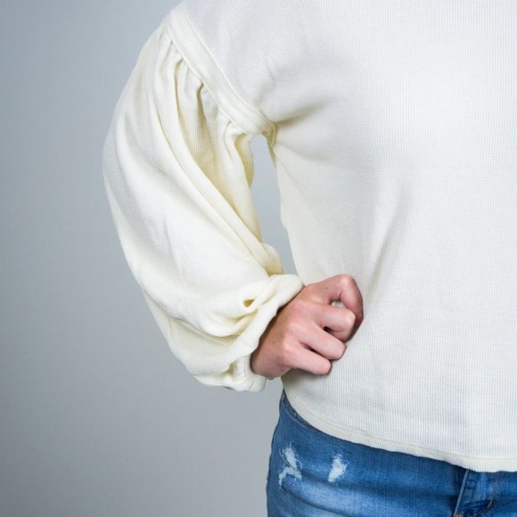 Z Supply Gathered Sleeve Thermal Waffle Top - Picture 3 of 11